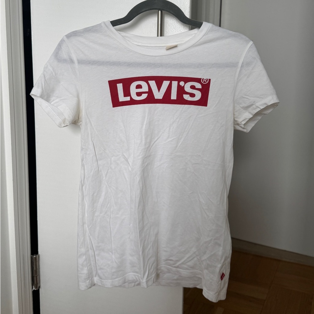 Levi’s ‘The Perfect Tee’